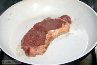 стриплойн стейк рецепт мясо мраморная говядина  — 162. Стейк из мраморной говядины (рецепт)